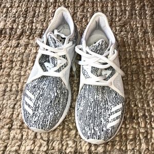 Adidas Bounce Edge Lux Running Shoe